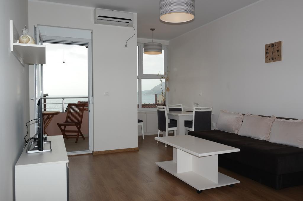 Tuna Apartments Dobrá Voda Exterior foto